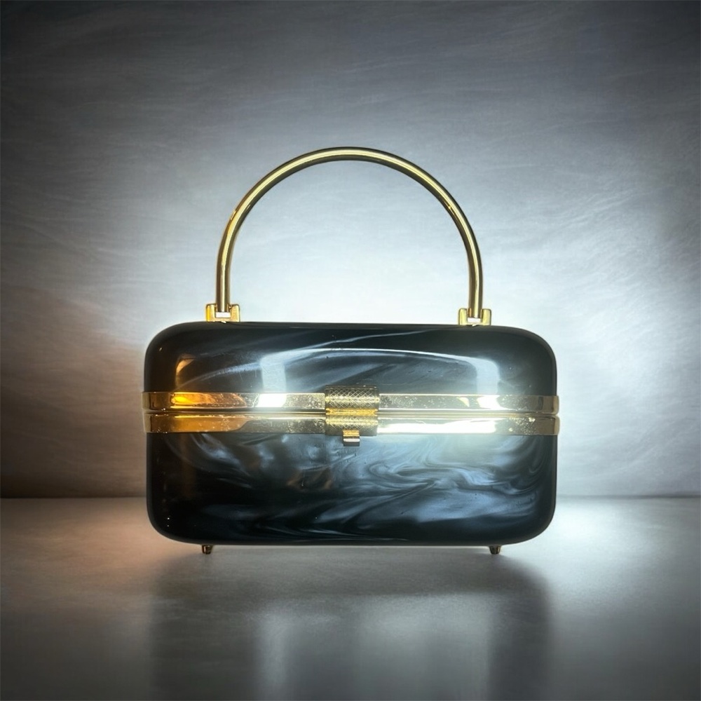Vintage 1970s Italian molded resin lucite box purse